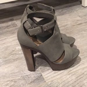 Jessica Simpson Grey Heels